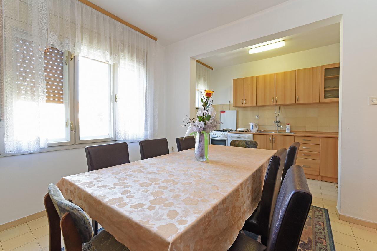 Apartments Josip 74 プーラ エクステリア 写真