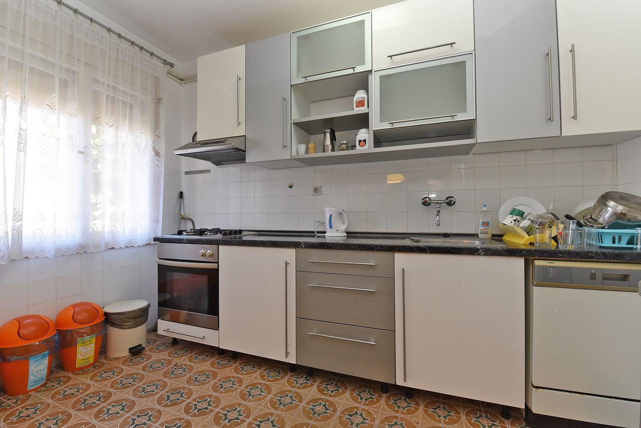 Apartments Josip 74 プーラ エクステリア 写真