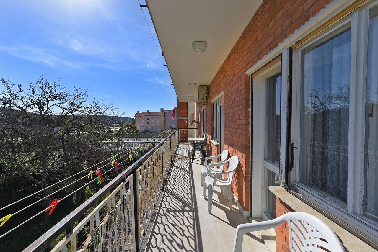 Apartments Josip 74 プーラ エクステリア 写真
