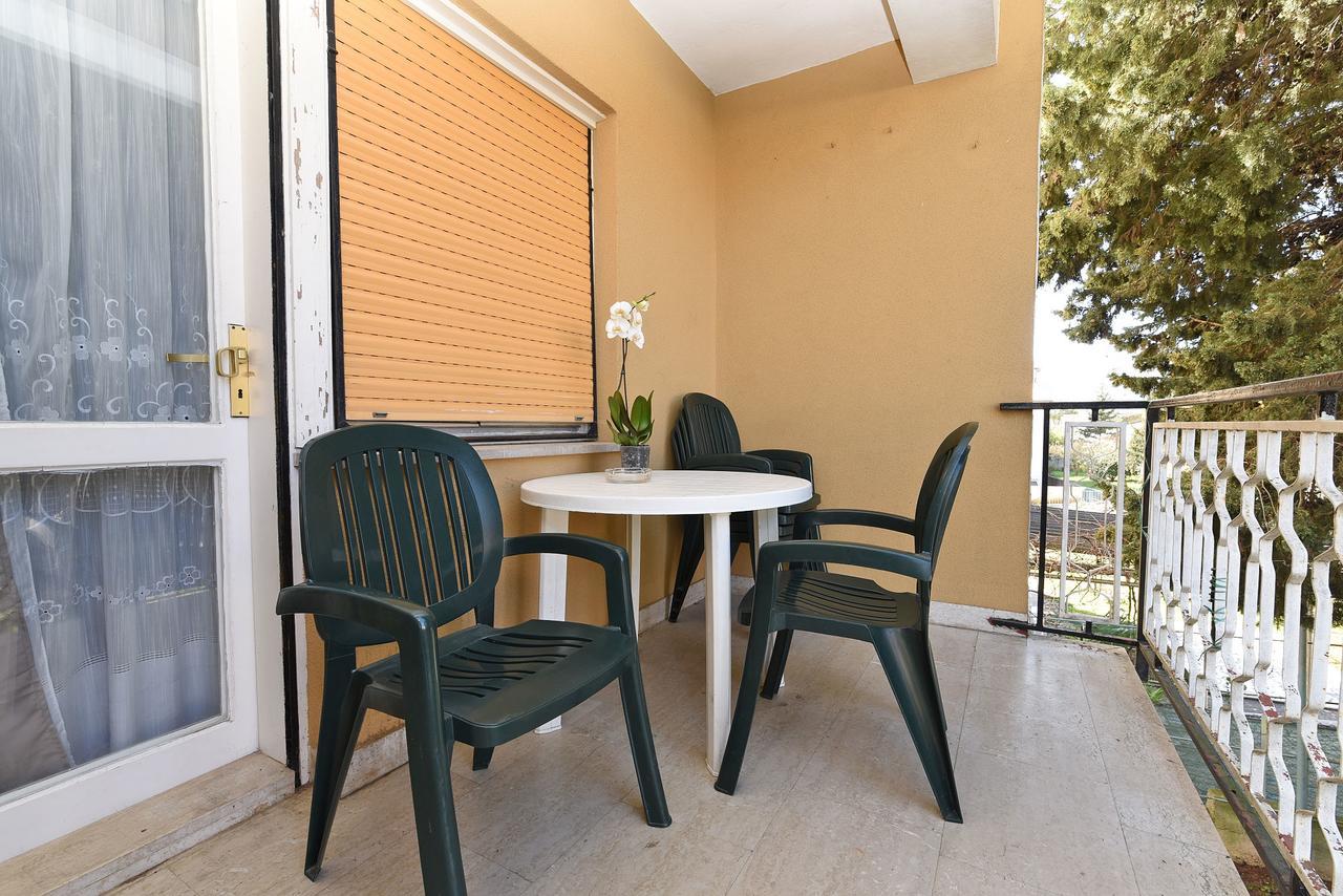 Apartments Josip 74 プーラ エクステリア 写真